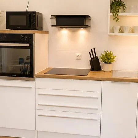Havn - Modernes 5-personen Mit Kueche, Wlan, Parkplatz, Zentrale Uninaehe ماغديبورغ